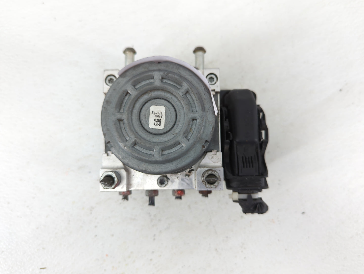 2018 Mitsubishi Outlander ABS Pump Control Module Replacement P/N:4670B231 Fits OEM Used Auto Parts - Oemusedautoparts1.com