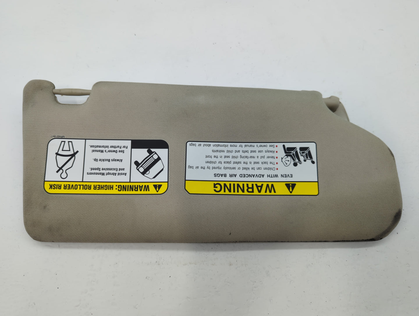 2018 Mitsubishi Outlander Sun Visor Shade Replacement Driver Left Mirror Fits OEM Used Auto Parts - Oemusedautoparts1.com