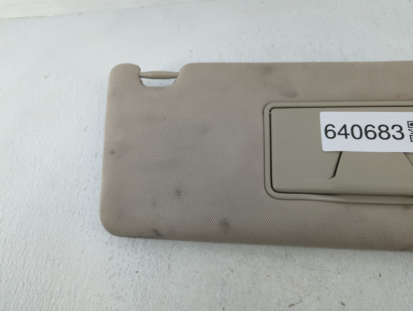 2018 Mitsubishi Outlander Sun Visor Shade Replacement Passenger Right Mirror Fits OEM Used Auto Parts - Oemusedautoparts1.co