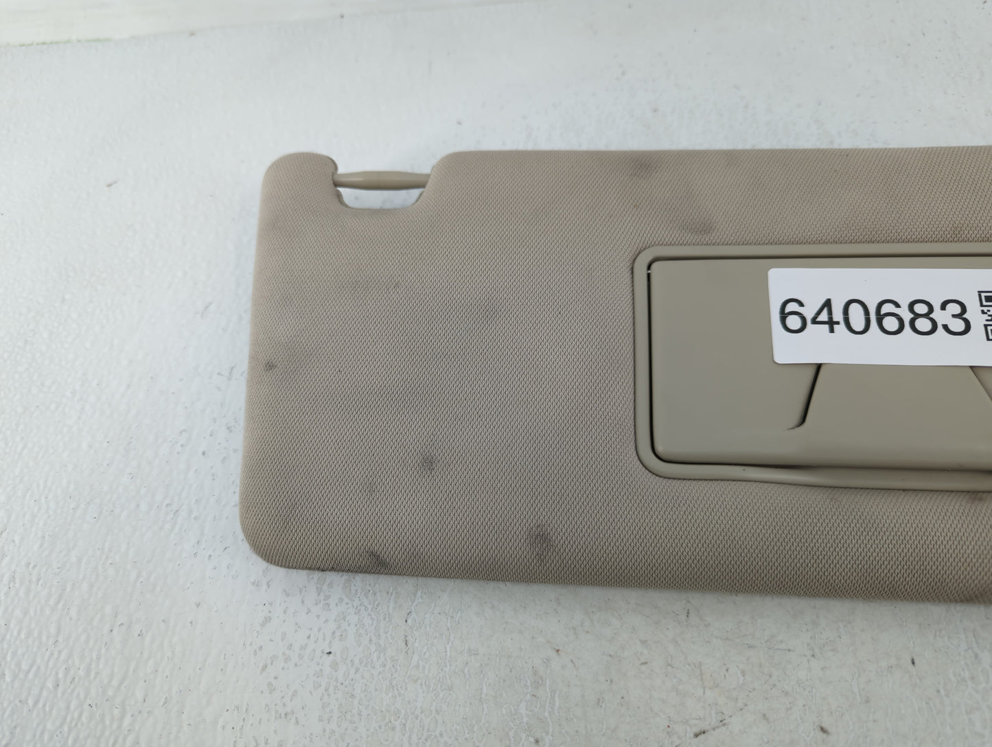 2018 Mitsubishi Outlander Sun Visor Shade Replacement Passenger Right Mirror Fits OEM Used Auto Parts - Oemusedautoparts1.co