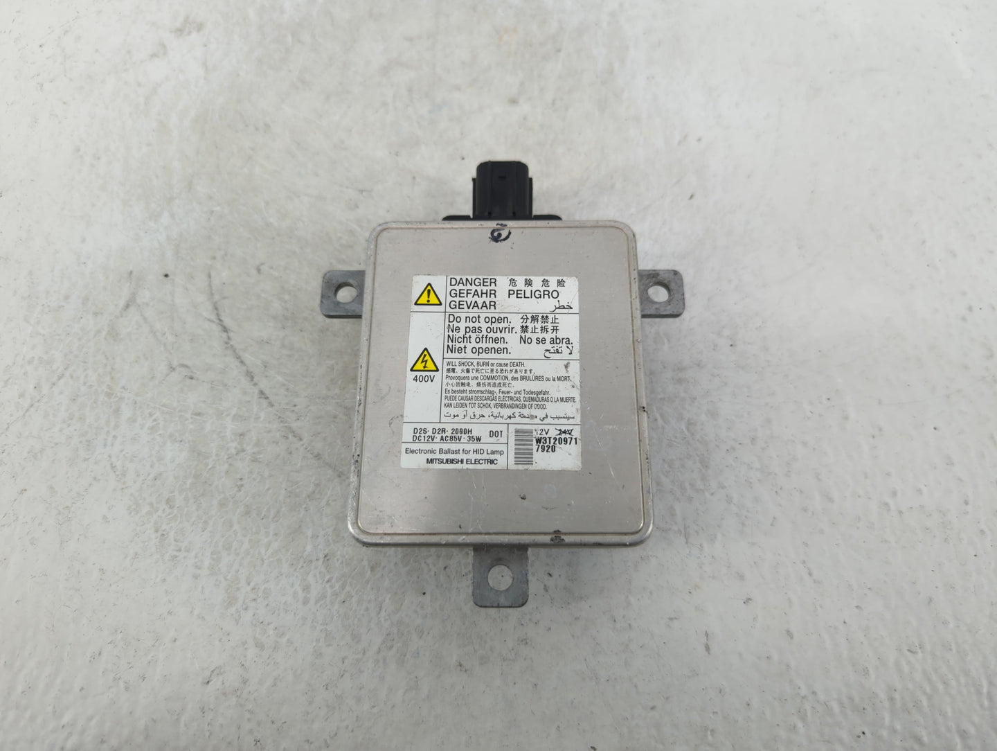 2018 Mitsubishi Outlander Headlight Ballast Head Light - Oemusedautoparts1.com