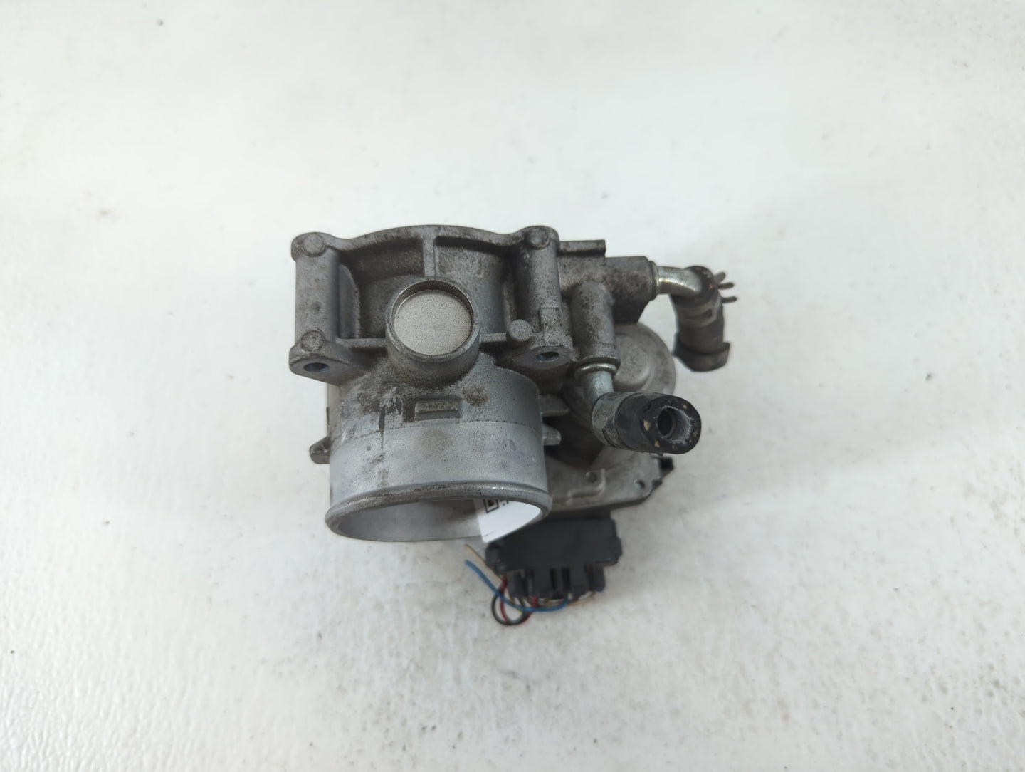 2013-2017 Mitsubishi Outlander Throttle Body P/N:57021 Fits Fits 2013 2014 2015 2016 2017 OEM Used Auto Parts - Oemusedautop