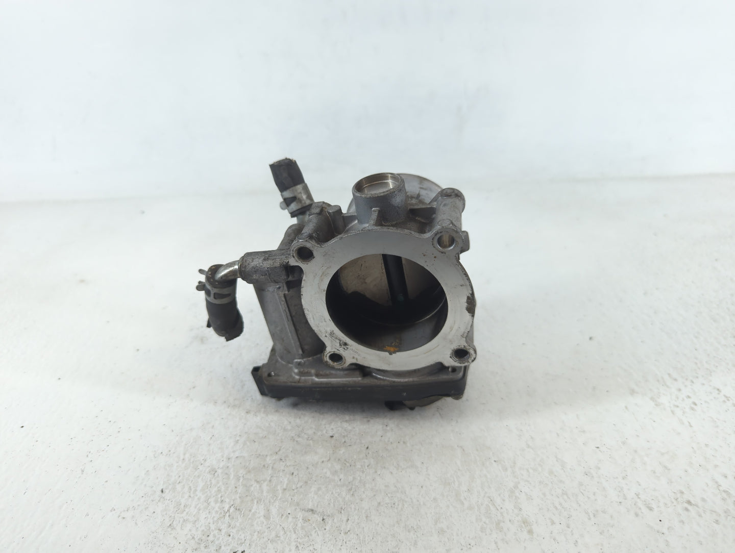 2013-2017 Mitsubishi Outlander Throttle Body P/N:57021 Fits Fits 2013 2014 2015 2016 2017 OEM Used Auto Parts - Oemusedautop