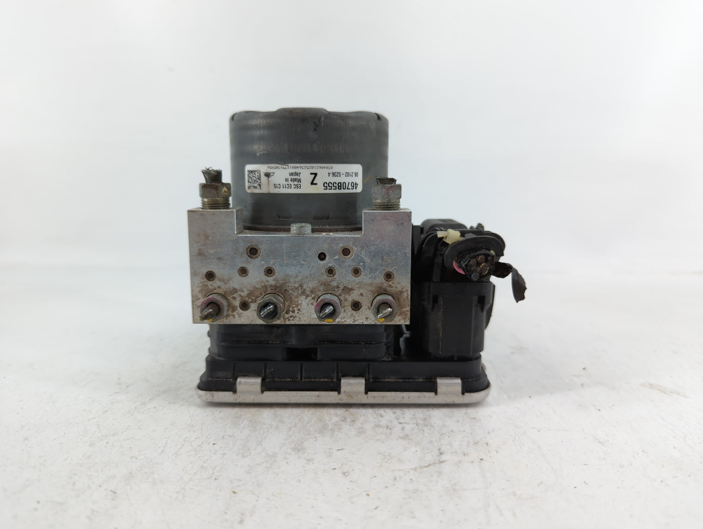 2018 Mitsubishi Outlander ABS Pump Control Module Replacement P/N:ESC 4670B555 Fits OEM Used Auto Parts - Oemusedautoparts1.