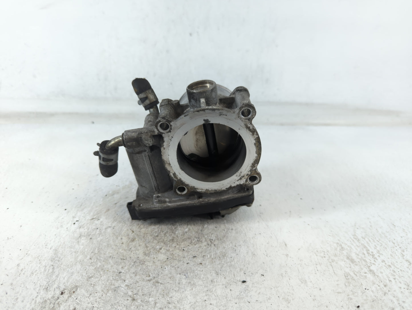 2013-2017 Mitsubishi Outlander Throttle Body P/N:57021 Fits Fits 2013 2014 2015 2016 2017 OEM Used Auto Parts - Oemusedautop