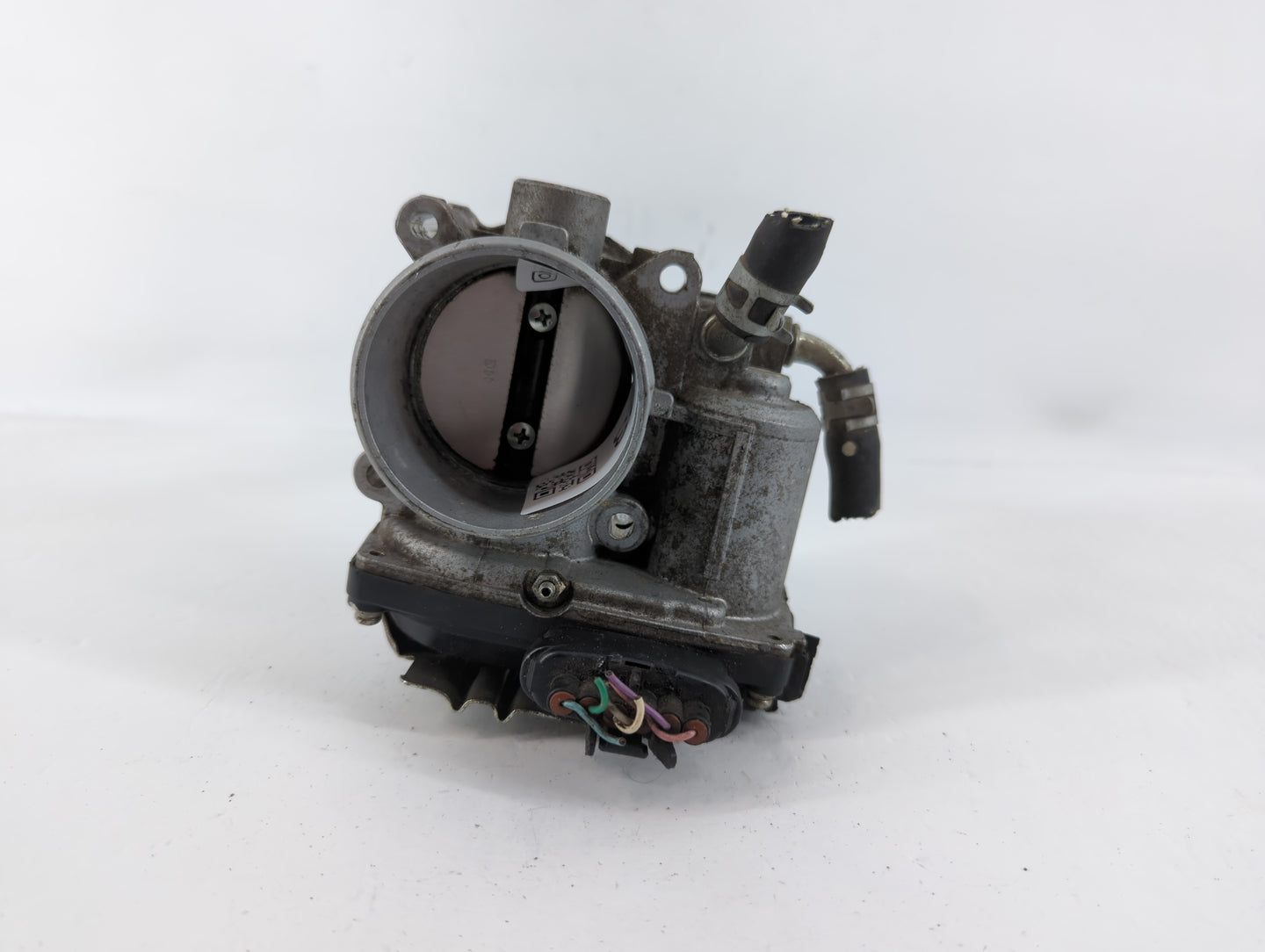 2013-2017 Mitsubishi Outlander Throttle Body P/N:8516 1024 57021 Fits Fits 2013 2014 2015 2016 2017 OEM Used Auto Parts - Oe