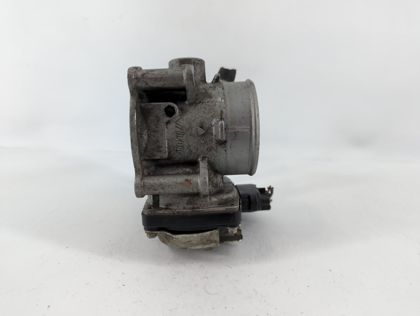 2013-2017 Mitsubishi Outlander Throttle Body P/N:8516 1024 57021 Fits Fits 2013 2014 2015 2016 2017 OEM Used Auto Parts - Oe