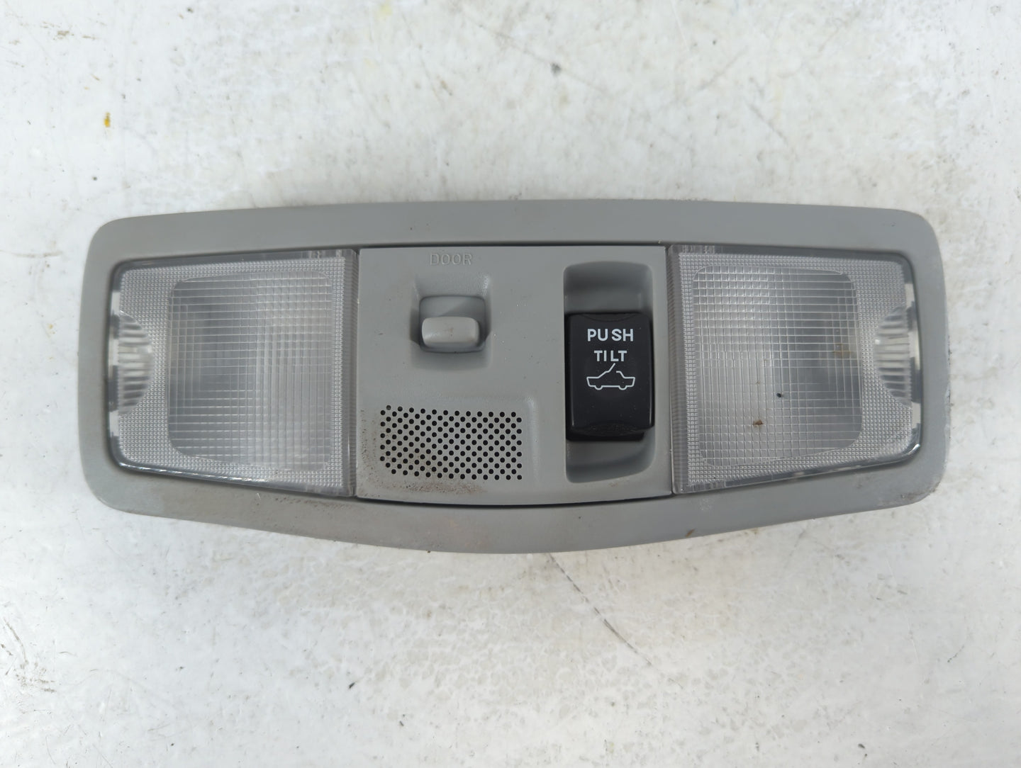 2018 Mitsubishi Outlander Overhead Roof Console - Oemusedautoparts1.com