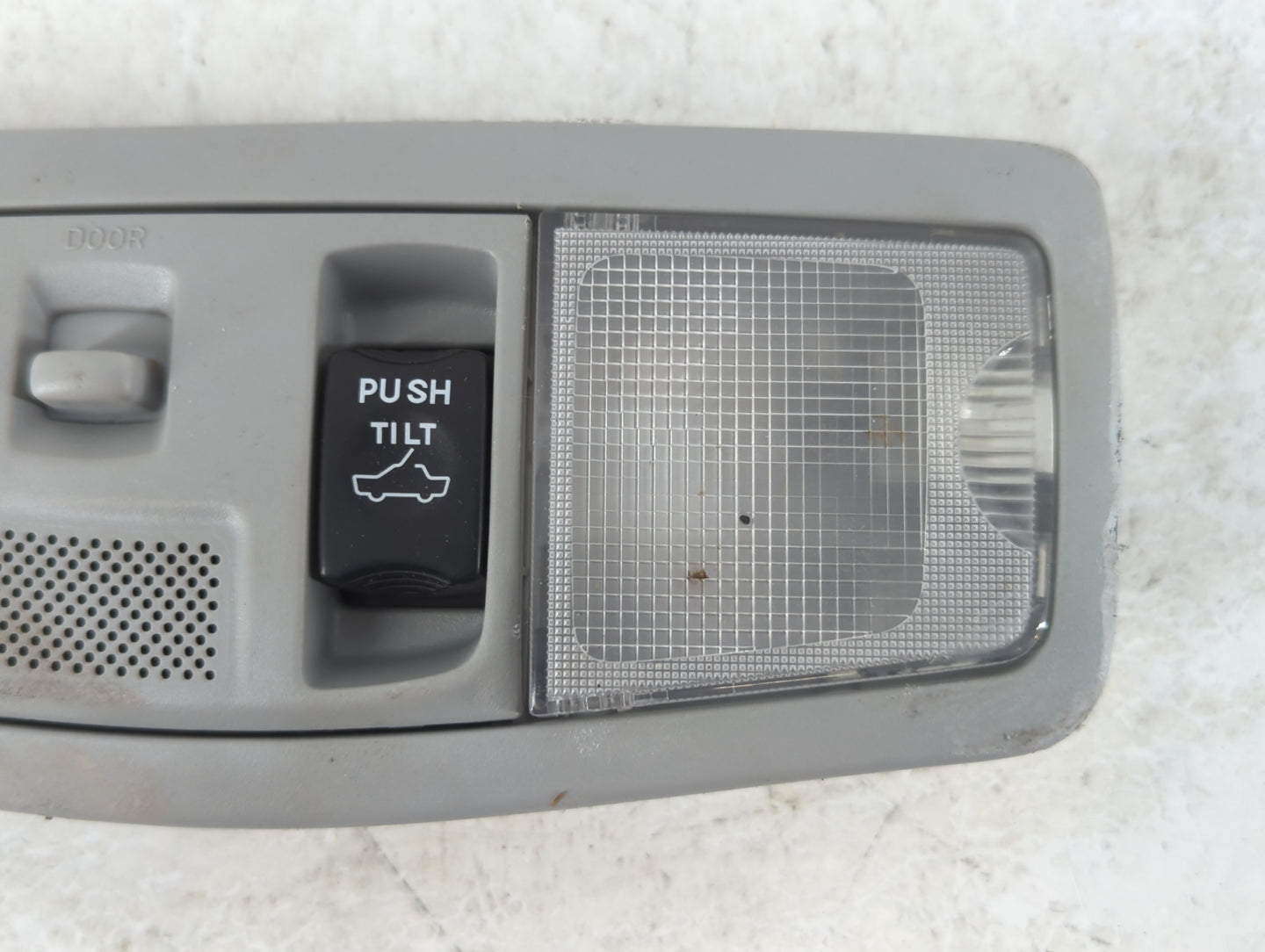 2018 Mitsubishi Outlander Overhead Roof Console - Oemusedautoparts1.com