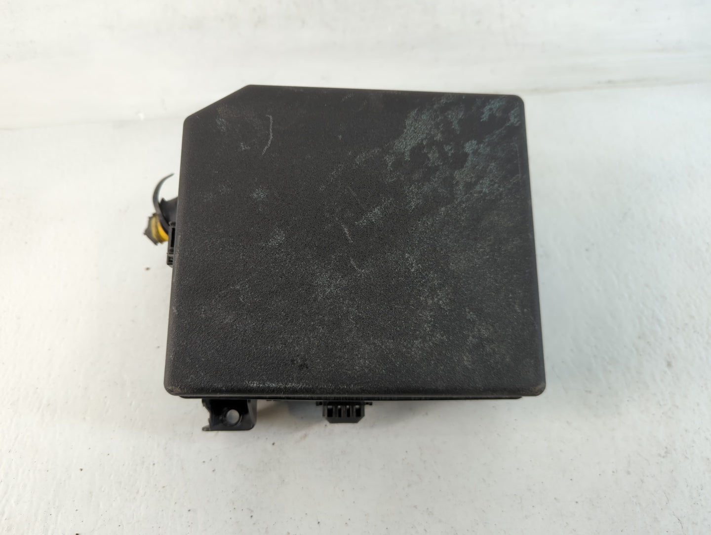 2018 Mitsubishi Outlander Phev Fusebox Fuse Box Panel Relay Module P/N:PP-TD10 8048 Fits OEM Used Auto Parts - Oemusedautopa