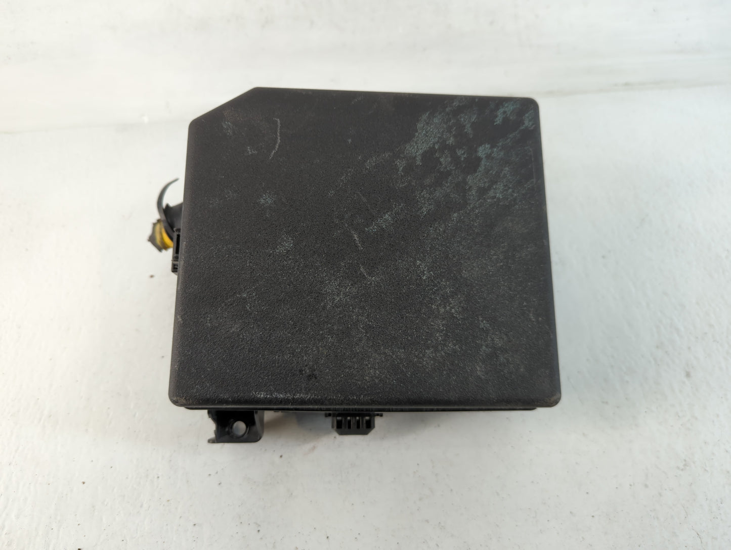2018 Mitsubishi Outlander Phev Fusebox Fuse Box Panel Relay Module P/N:PP-TD10 8048 Fits OEM Used Auto Parts - Oemusedautopa