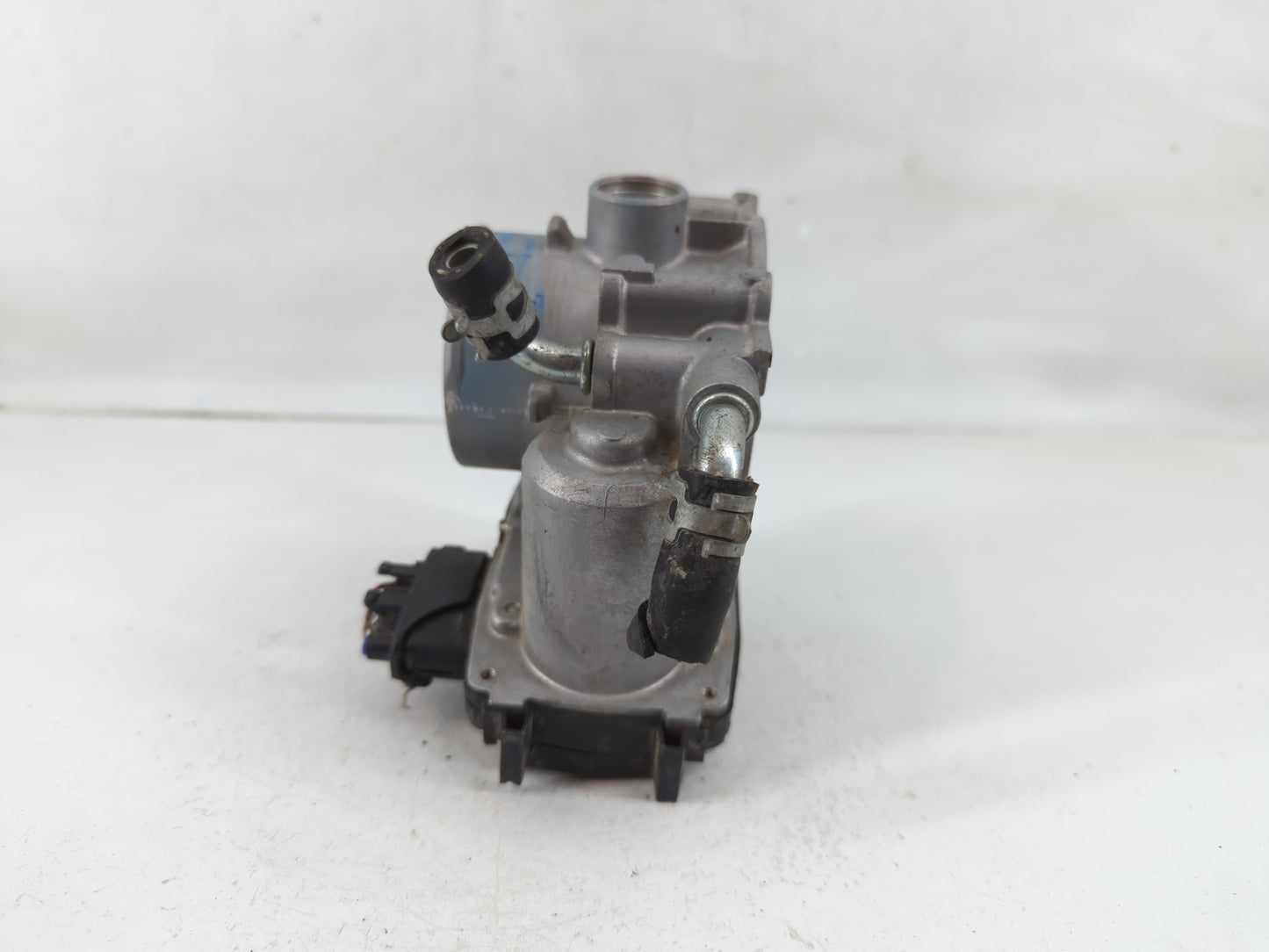 2013-2017 Mitsubishi Outlander Sport Throttle Body P/N:8127 0258 5130 0637 Fits Fits 2013 2014 2015 2016 2017 OEM Used Auto 