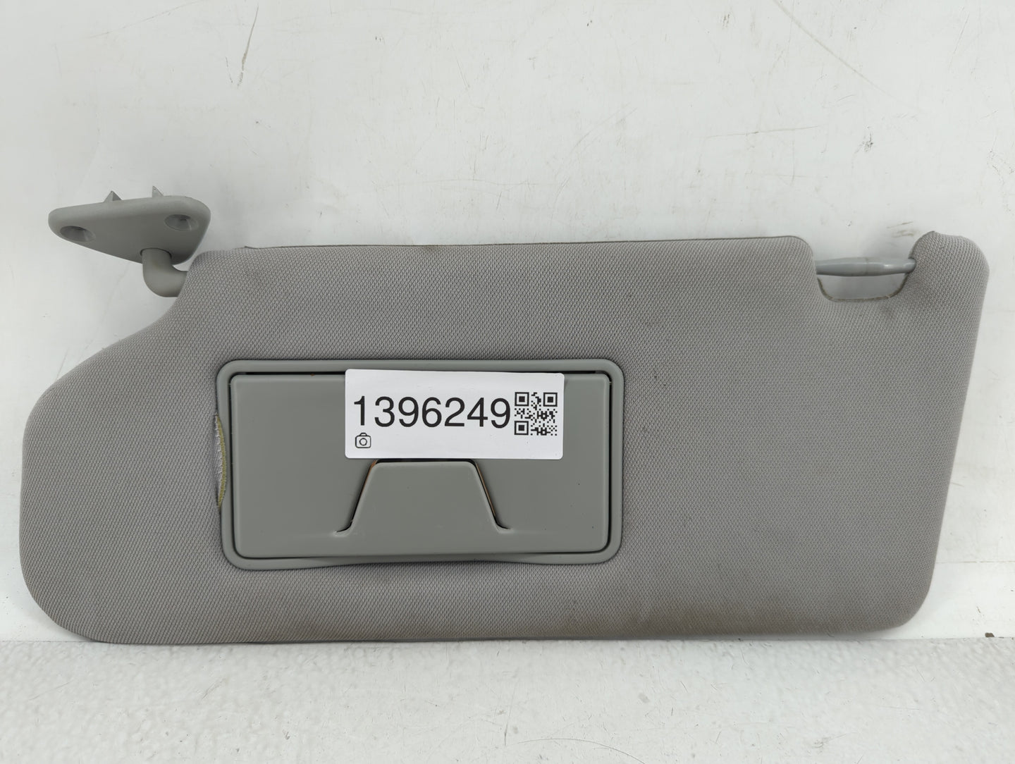 2016-2017 Mitsubishi Outlander Sport Sun Visor Shade Replacement Passenger Right Mirror Fits Fits 2016 2017 OEM Used Auto Pa