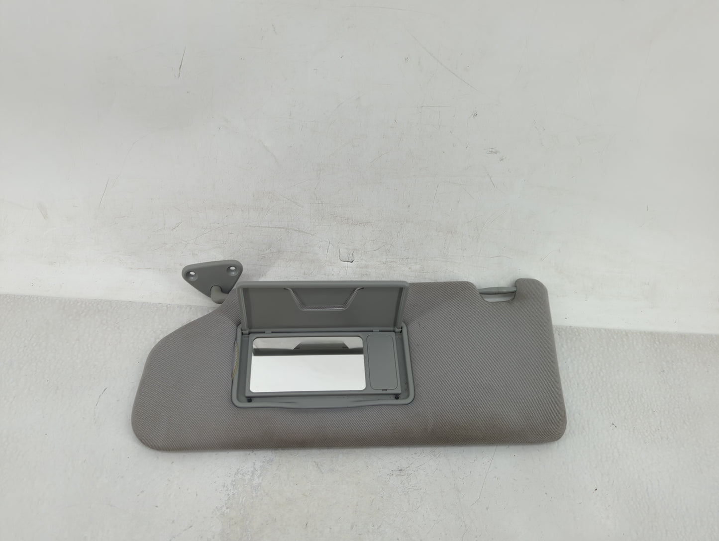 2016-2017 Mitsubishi Outlander Sport Sun Visor Shade Replacement Passenger Right Mirror Fits Fits 2016 2017 OEM Used Auto Pa