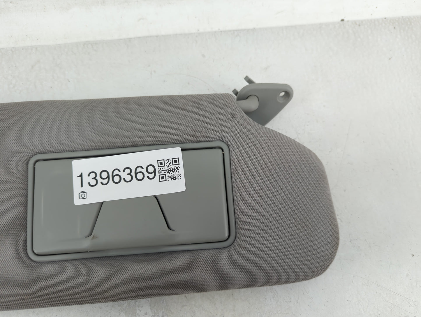 2016-2017 Mitsubishi Outlander Sport Sun Visor Shade Replacement Passenger Right Mirror Fits Fits 2016 2017 OEM Used Auto Pa