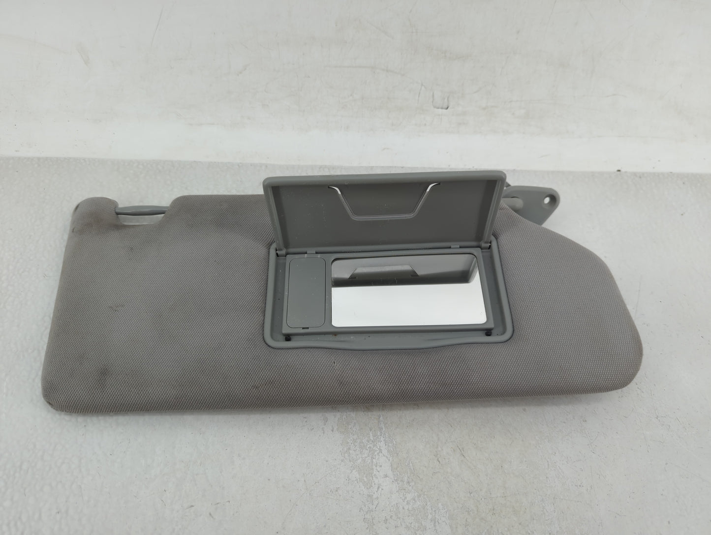 2016-2017 Mitsubishi Outlander Sport Sun Visor Shade Replacement Passenger Right Mirror Fits Fits 2016 2017 OEM Used Auto Pa