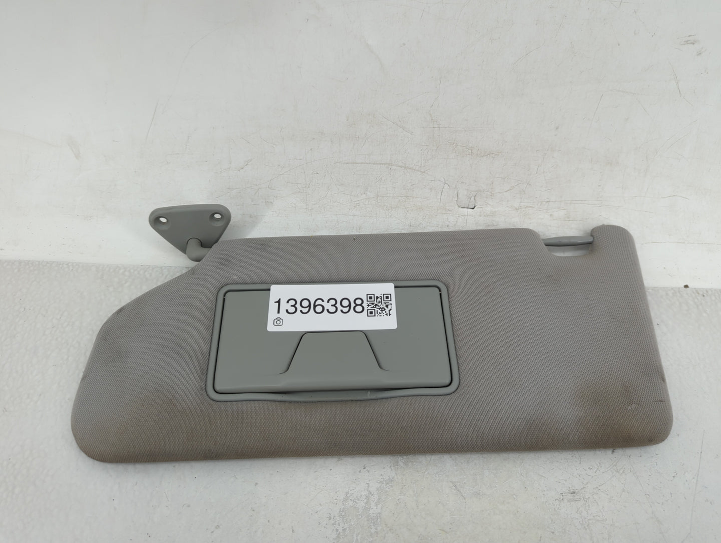 2016-2017 Mitsubishi Outlander Sport Sun Visor Shade Replacement Driver Left Mirror Fits Fits 2016 2017 OEM Used Auto Parts 