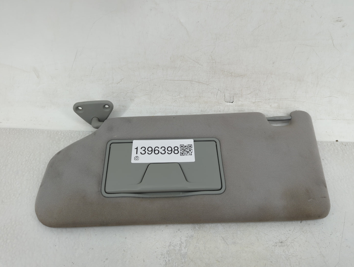 2016-2017 Mitsubishi Outlander Sport Sun Visor Shade Replacement Driver Left Mirror Fits Fits 2016 2017 OEM Used Auto Parts 