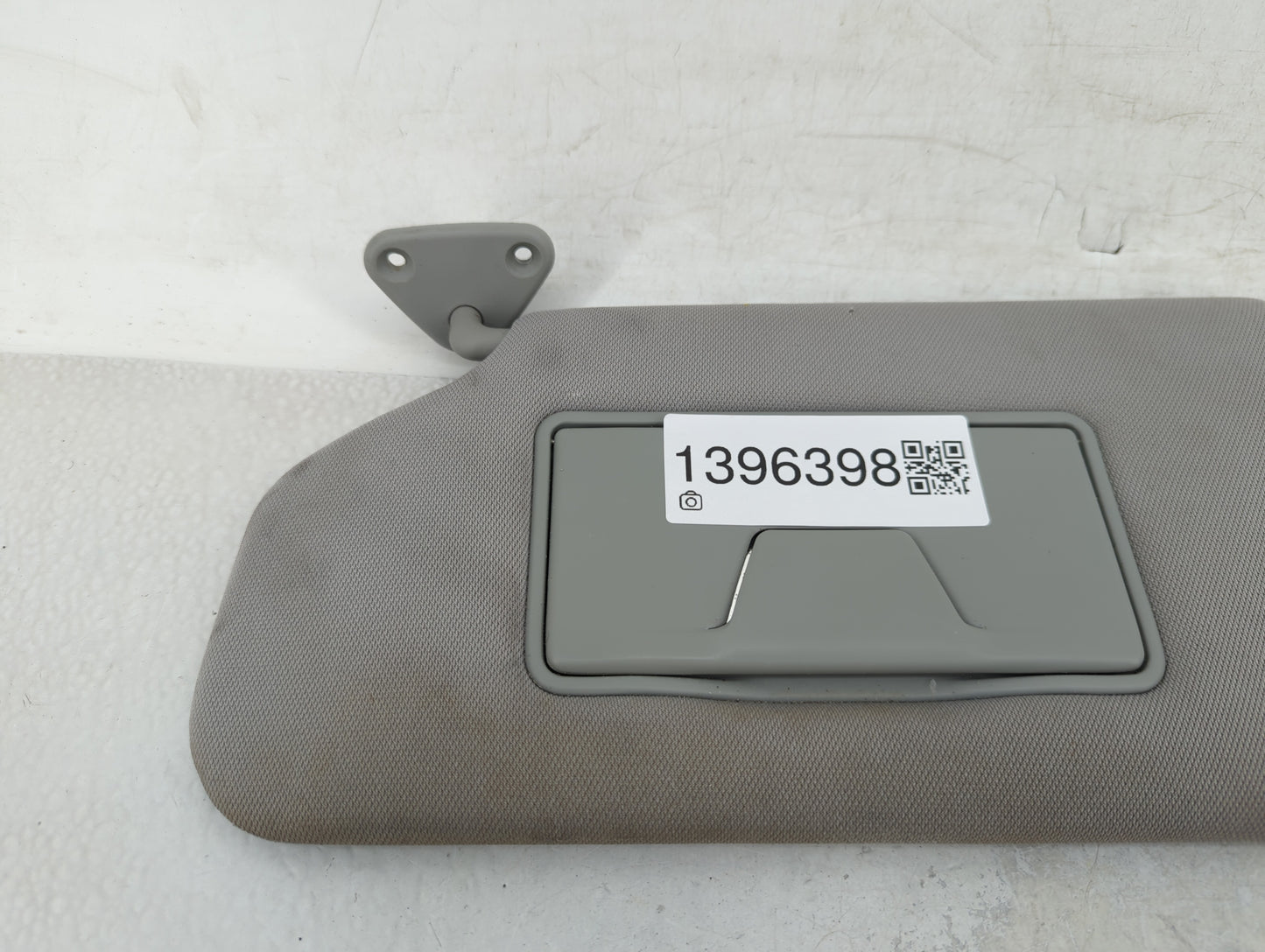2016-2017 Mitsubishi Outlander Sport Sun Visor Shade Replacement Driver Left Mirror Fits Fits 2016 2017 OEM Used Auto Parts 