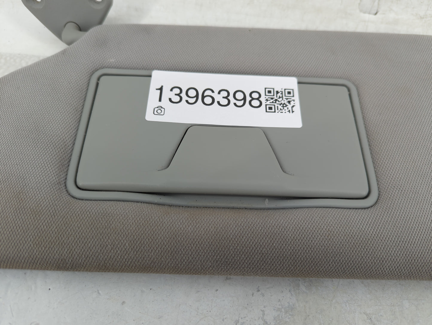 2016-2017 Mitsubishi Outlander Sport Sun Visor Shade Replacement Driver Left Mirror Fits Fits 2016 2017 OEM Used Auto Parts 