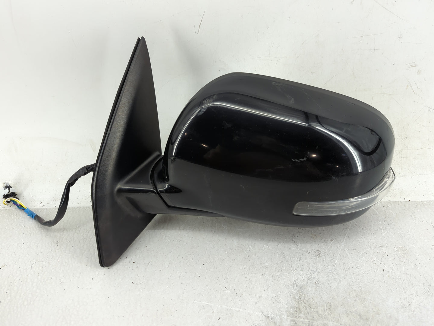 2015-2017 Mitsubishi Outlander Sport Driver Side View Mirror - Left Door Mirror OEM Used - Oemusedautoparts1.com