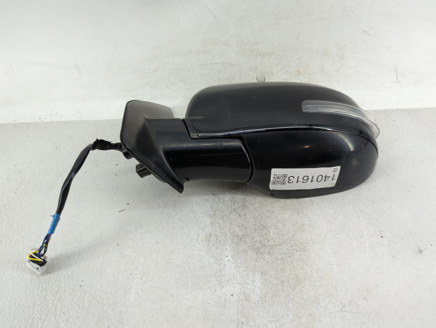 2015-2017 Mitsubishi Outlander Sport Driver Side View Mirror - Left Door Mirror OEM Used - Oemusedautoparts1.com