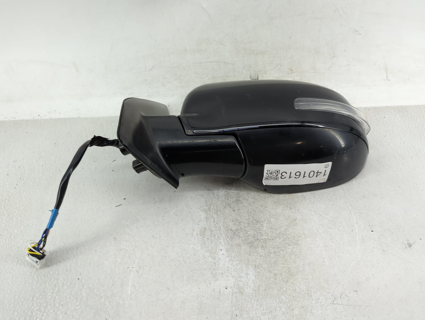 2015-2017 Mitsubishi Outlander Sport Driver Side View Mirror - Left Door Mirror OEM Used - Oemusedautoparts1.com