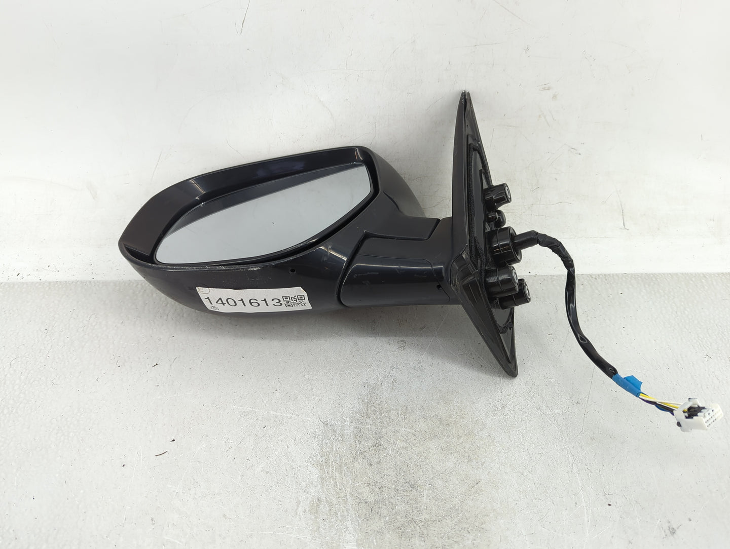 2015-2017 Mitsubishi Outlander Sport Driver Side View Mirror - Left Door Mirror OEM Used - Oemusedautoparts1.com