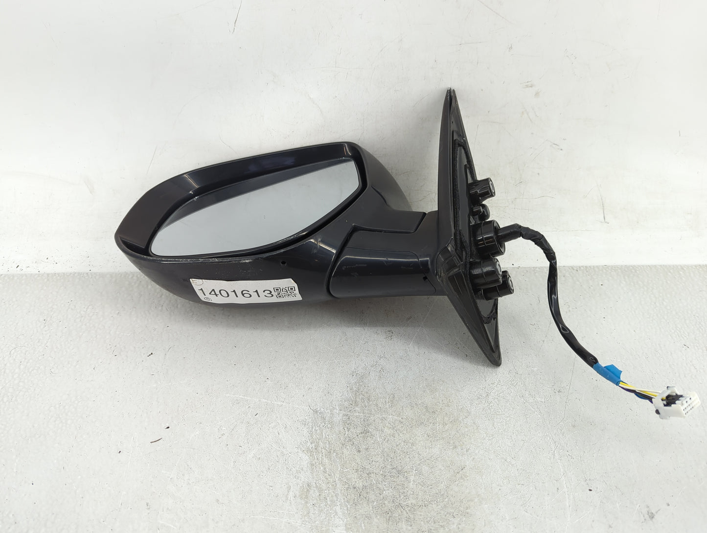 2015-2017 Mitsubishi Outlander Sport Driver Side View Mirror - Left Door Mirror OEM Used - Oemusedautoparts1.com
