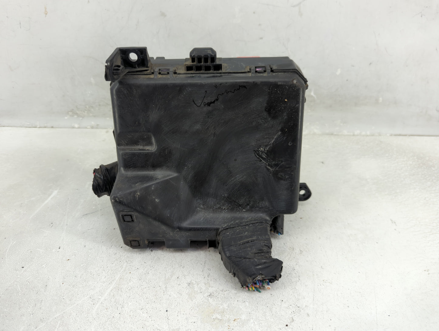 2012-2017 Mitsubishi Outlander Sport Fusebox Fuse Box Panel Relay Module P/N:8565A268 Fits Fits 2012 2013 2014 2015 2016 201