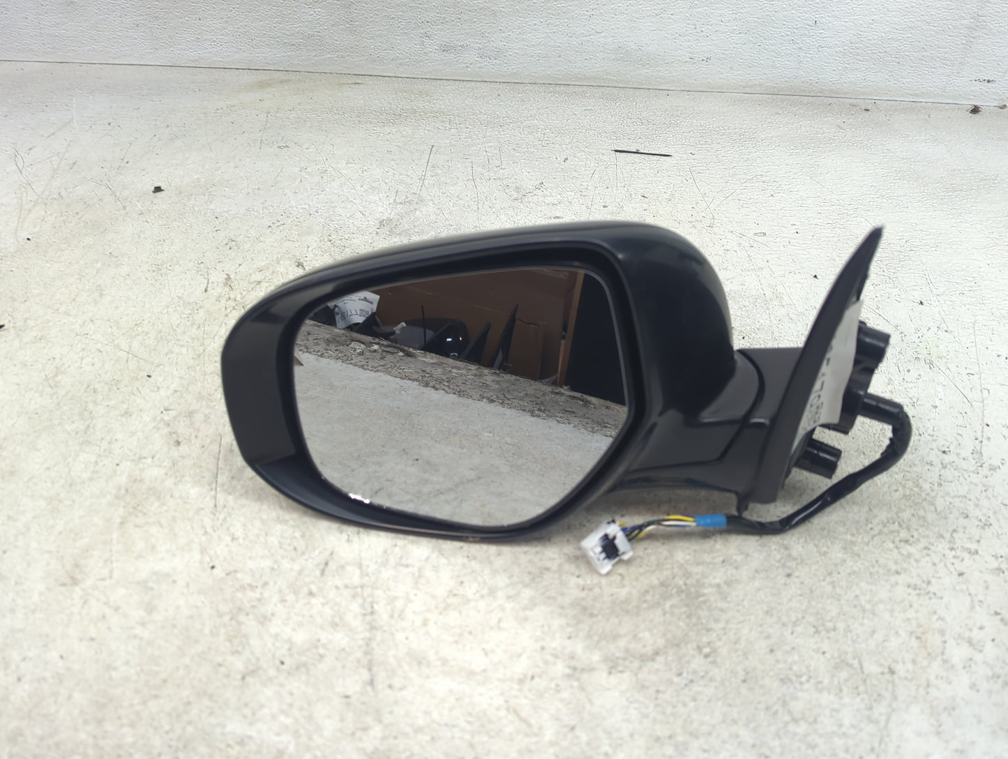 2015-2017 Mitsubishi Outlander Sport Driver Side View Mirror - Left Door Mirror OEM Used - Oemusedautoparts1.com