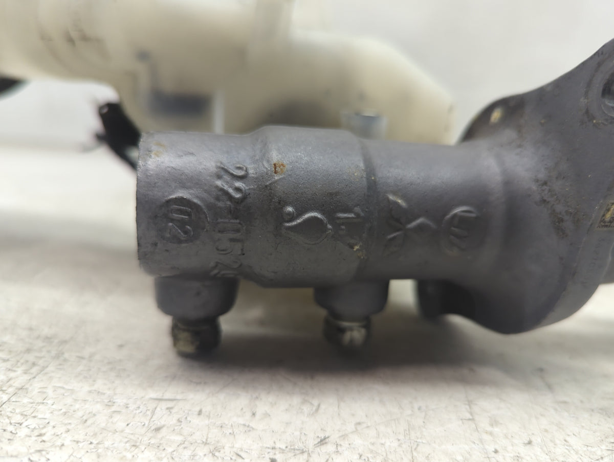 2011-2017 Mitsubishi Outlander Sport Brake Master Cylinder 1498350 - Oemusedautoparts1.com