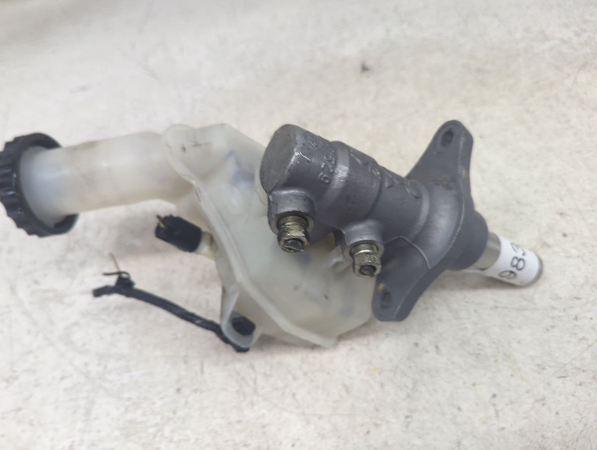2011-2017 Mitsubishi Outlander Sport Brake Master Cylinder 1498350 - Oemusedautoparts1.com