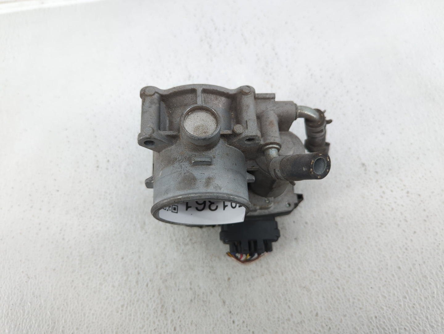 2013-2017 Mitsubishi Outlander Sport Throttle Body P/N:57021 4904 Fits Fits 2013 2014 2015 2016 2017 OEM Used Auto Parts - O