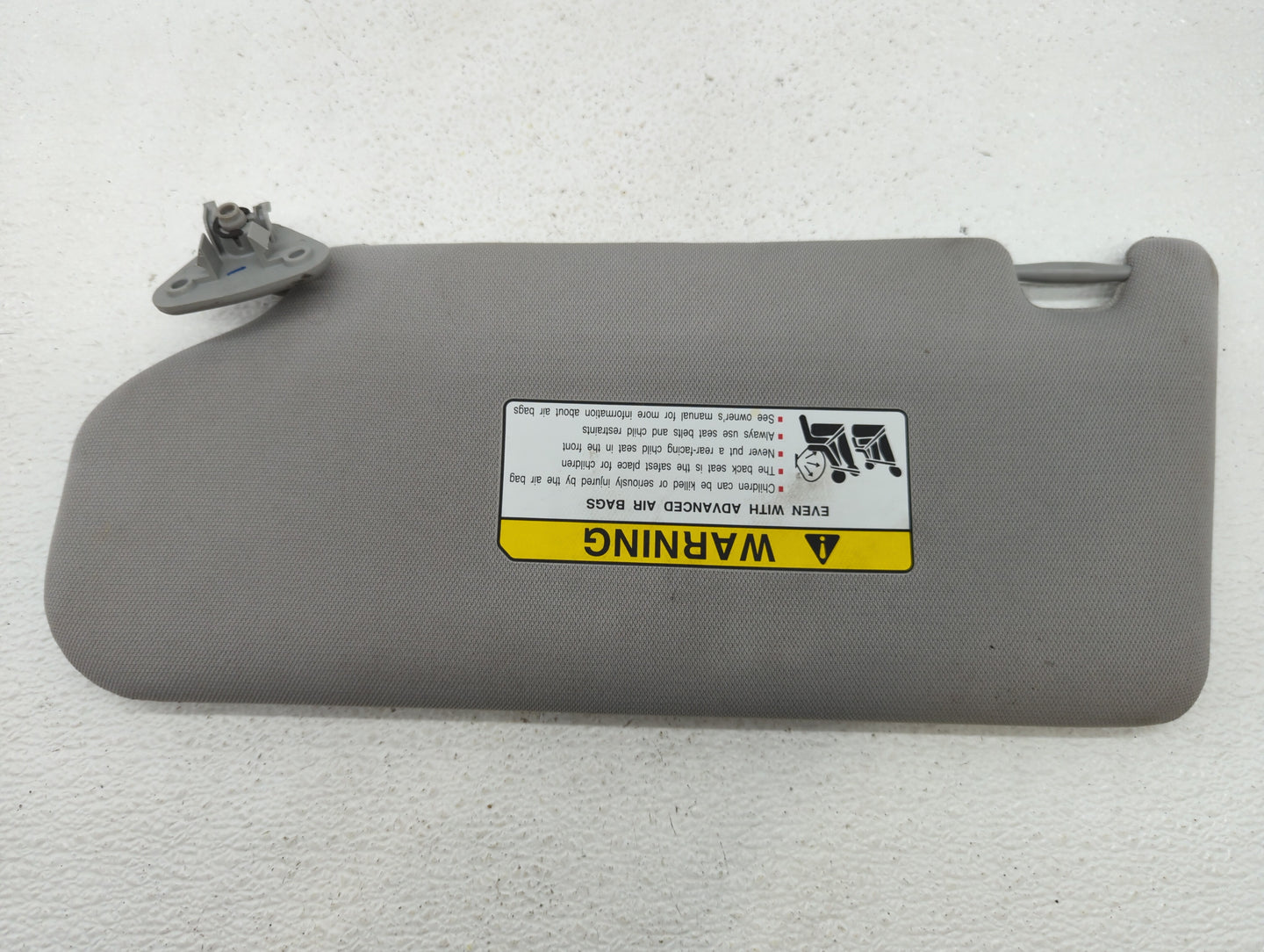 2016-2017 Mitsubishi Outlander Sport Sun Visor Shade Replacement Passenger Right Mirror Fits Fits 2016 2017 OEM Used Auto Pa