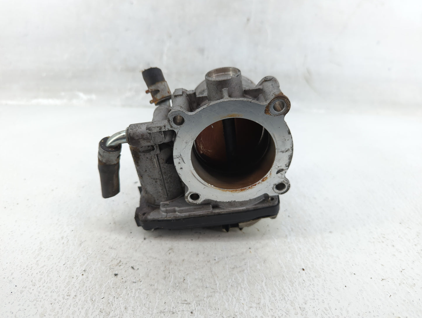 2013-2017 Mitsubishi Outlander Sport Throttle Body P/N:8583 0948 Fits Fits 2013 2014 2015 2016 2017 OEM Used Auto Parts - Oe