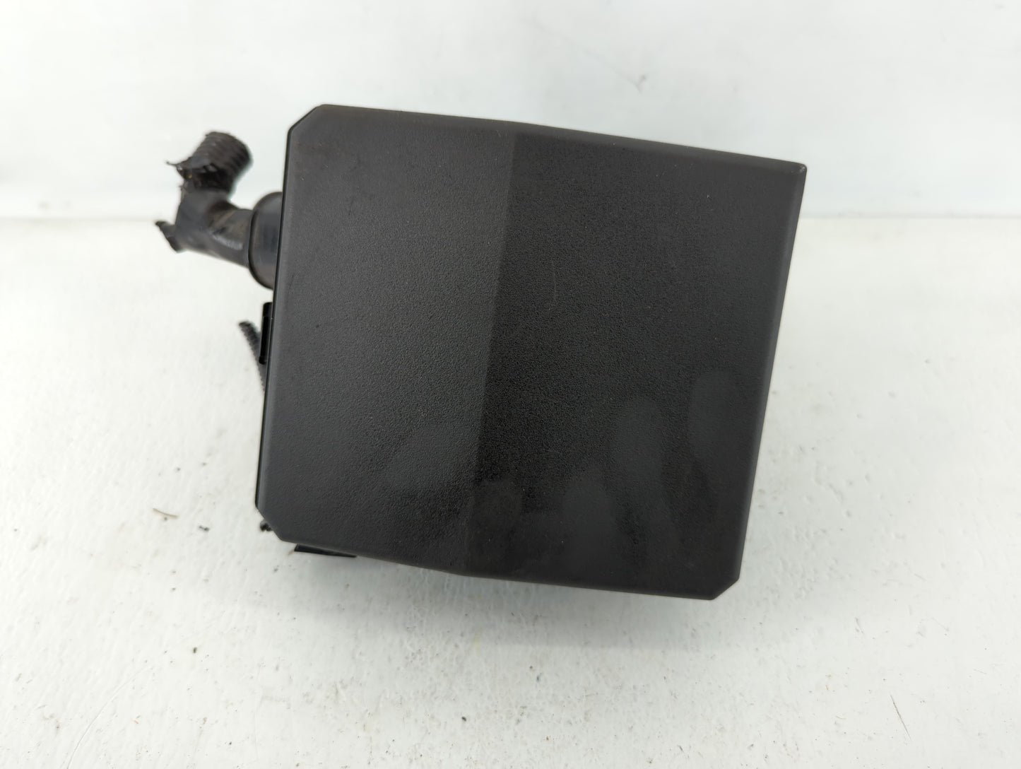 2012-2017 Mitsubishi Outlander Sport Fusebox Fuse Box Panel Relay Module P/N:8565A268 Fits Fits 2012 2013 2014 2015 2016 201