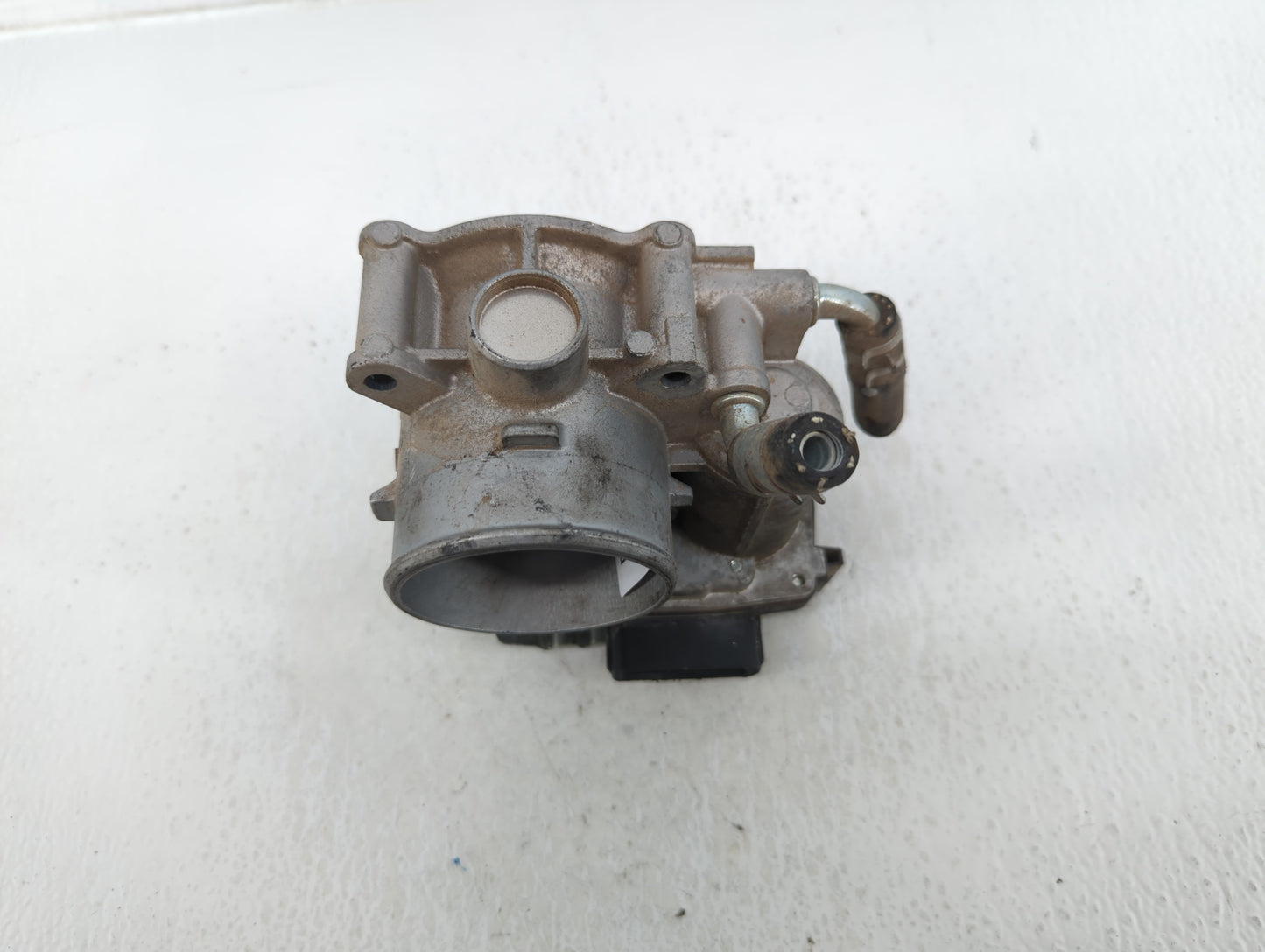 2018 Mitsubishi Outlander Sport Throttle Body P/N:57021 Fits OEM Used Auto Parts - Oemusedautoparts1.com