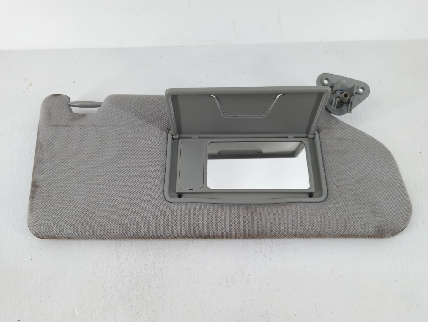 2016-2017 Mitsubishi Outlander Sport Sun Visor Shade Replacement Passenger Right Mirror Fits Fits 2016 2017 OEM Used Auto Pa