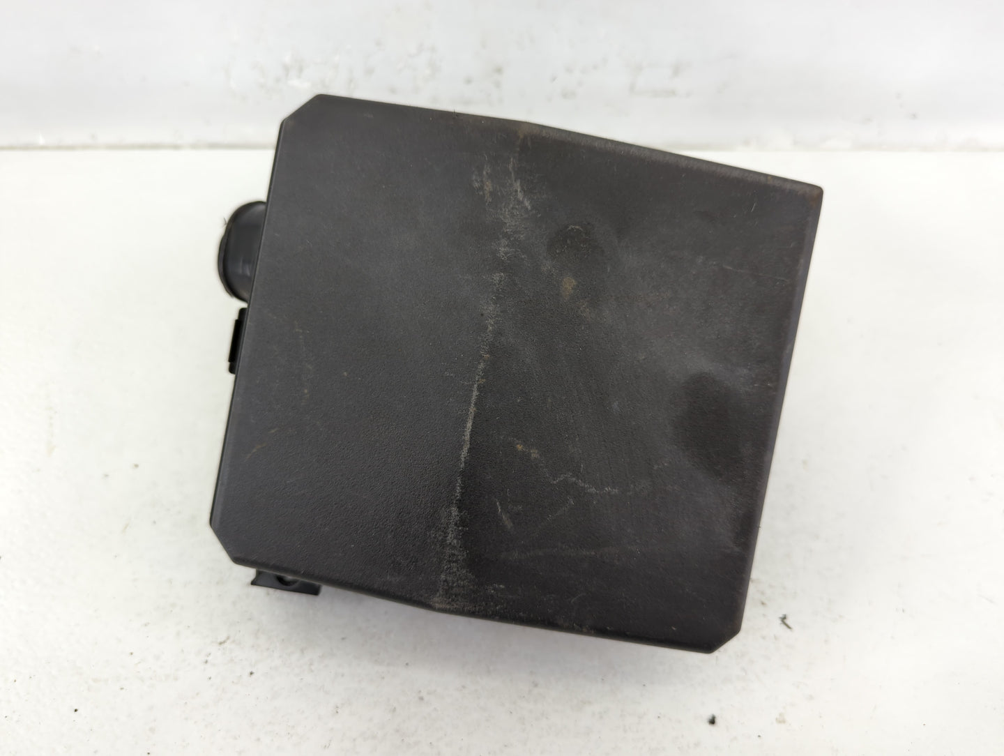 2012-2017 Mitsubishi Outlander Sport Fusebox Fuse Box Panel Relay Module P/N:8565A268 Fits Fits 2012 2013 2014 2015 2016 201