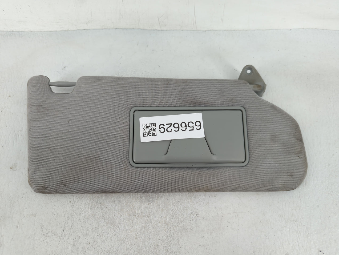 2016-2017 Mitsubishi Outlander Sport Sun Visor Shade Replacement Passenger Right Mirror Fits Fits 2016 2017 OEM Used Auto Pa