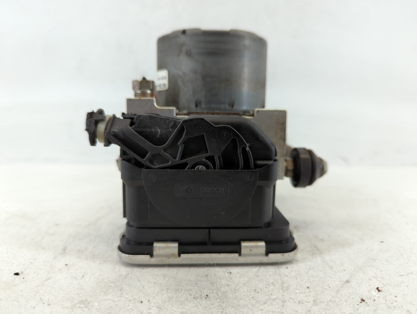 2018 Mitsubishi Outlander Sport ABS Pump Control Module Replacement P/N:ESC EC11 C17 4670B441 Fits OEM Used Auto Parts - Oem