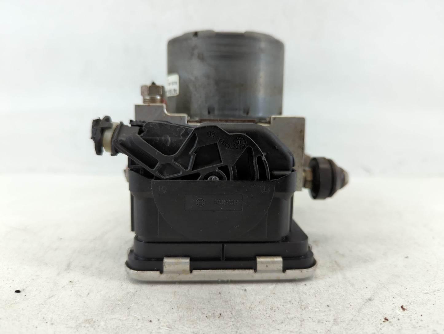 2018 Mitsubishi Outlander Sport ABS Pump Control Module Replacement P/N:ESC EC11 C17 4670B441 Fits OEM Used Auto Parts - Oem