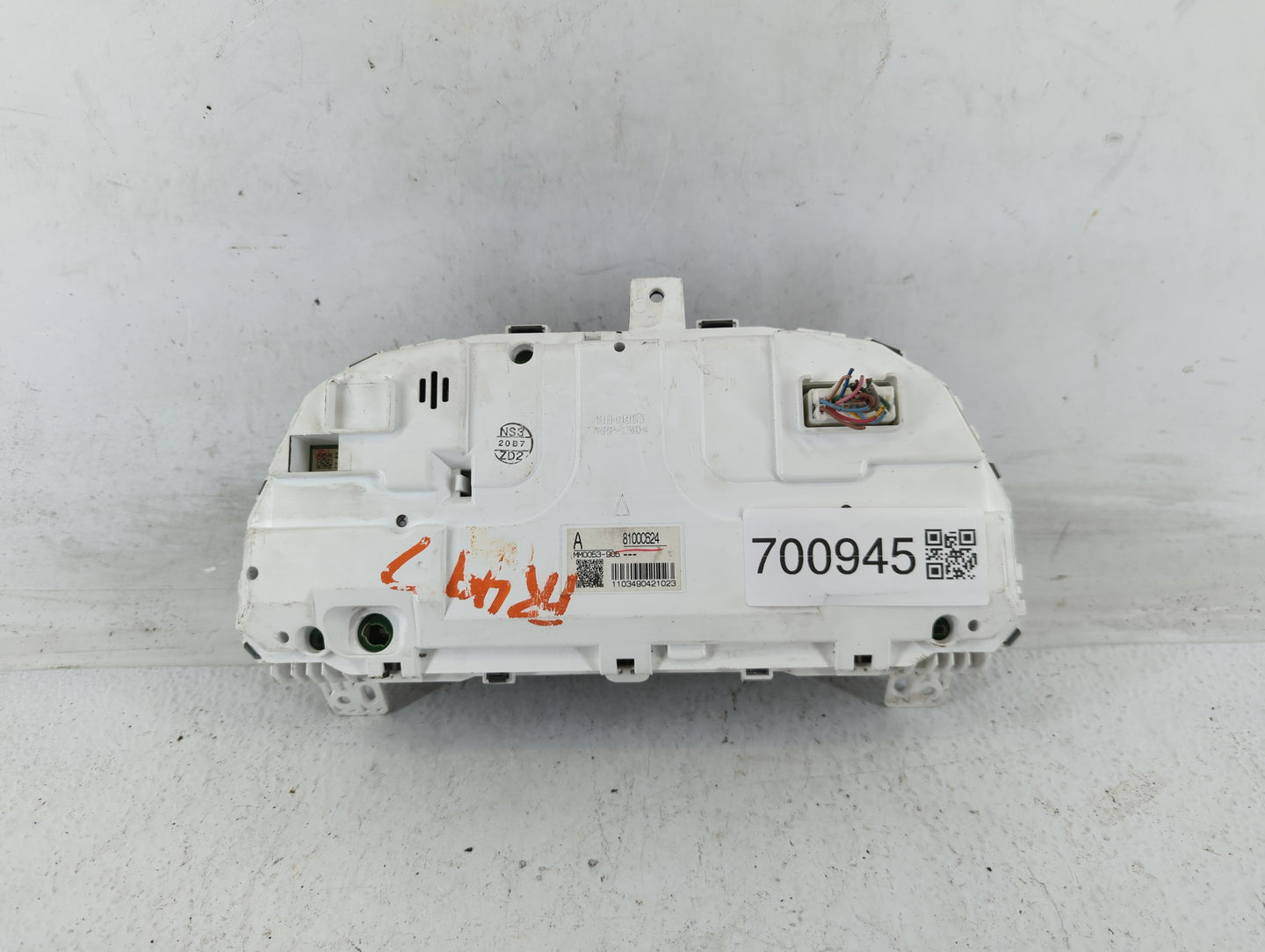 2013-2017 Mitsubishi Outlander Sport Instrument Cluster Speedometer Gauges P/N:1103490421023 8100C624 Fits OEM Used Auto Par