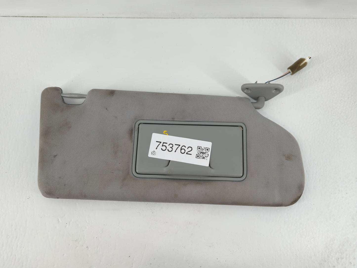 2016-2017 Mitsubishi Outlander Sport Sun Visor Shade Replacement Passenger Right Mirror Fits Fits 2016 2017 OEM Used Auto Pa