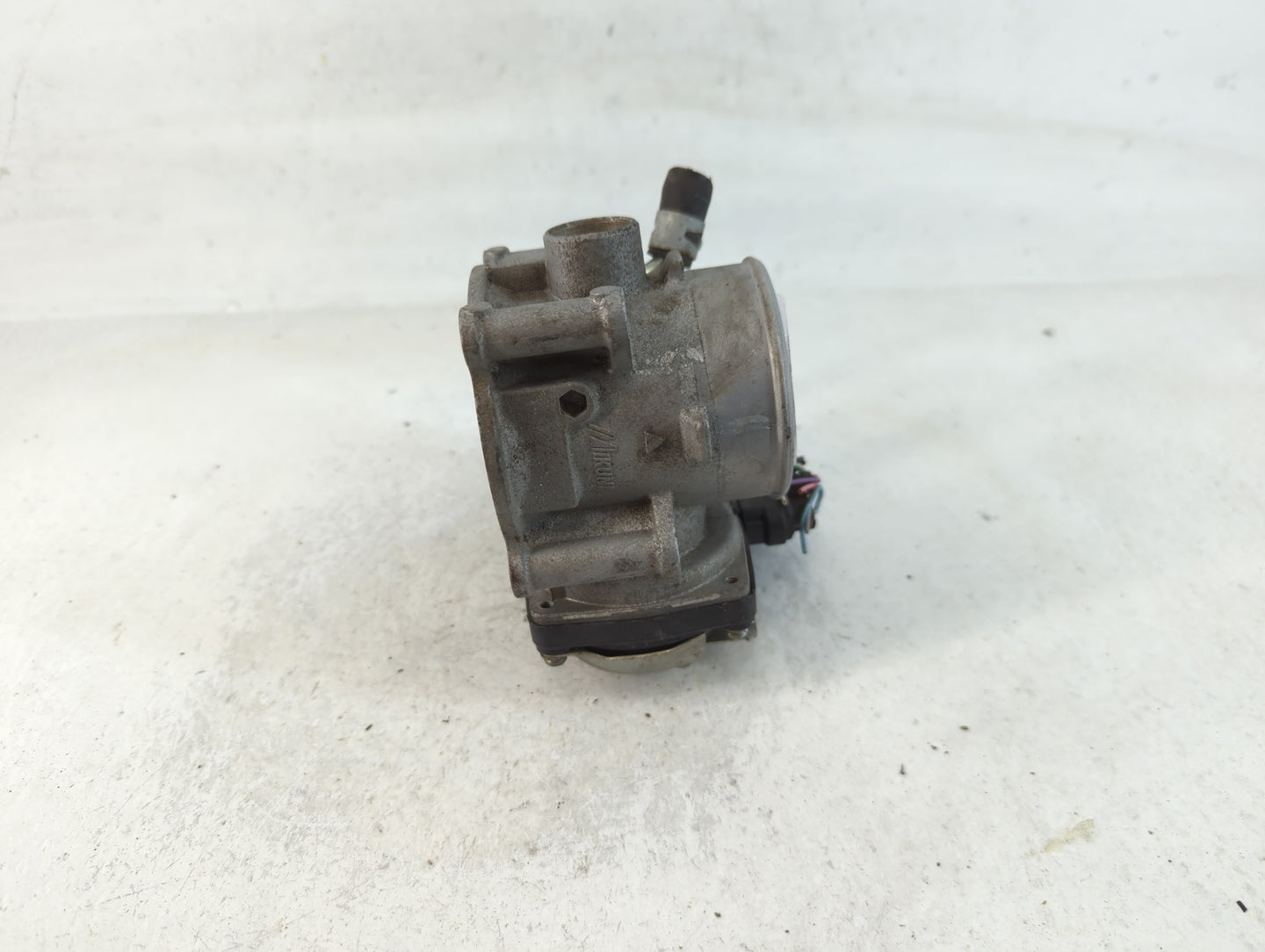 2013-2017 Mitsubishi Outlander Sport Throttle Body P/N:67021 Fits Fits 2013 2014 2015 2016 2017 OEM Used Auto Parts - Oemuse