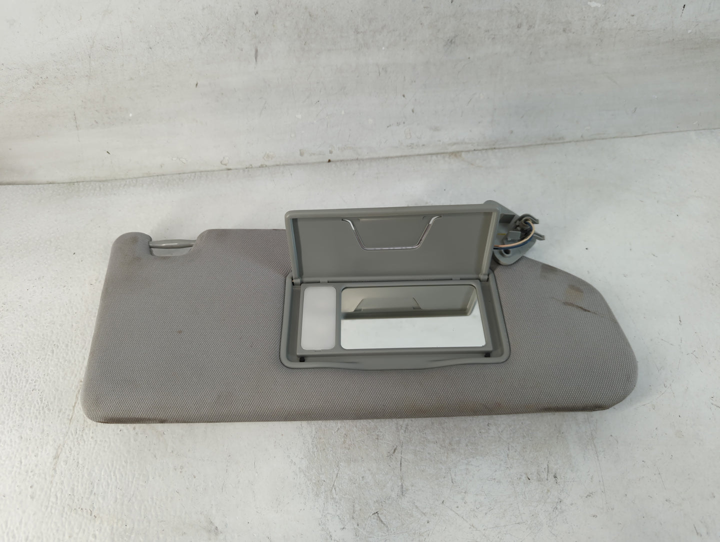 2016-2017 Mitsubishi Outlander Sport Sun Visor Shade Replacement Passenger Right Mirror Fits Fits 2016 2017 OEM Used Auto Pa