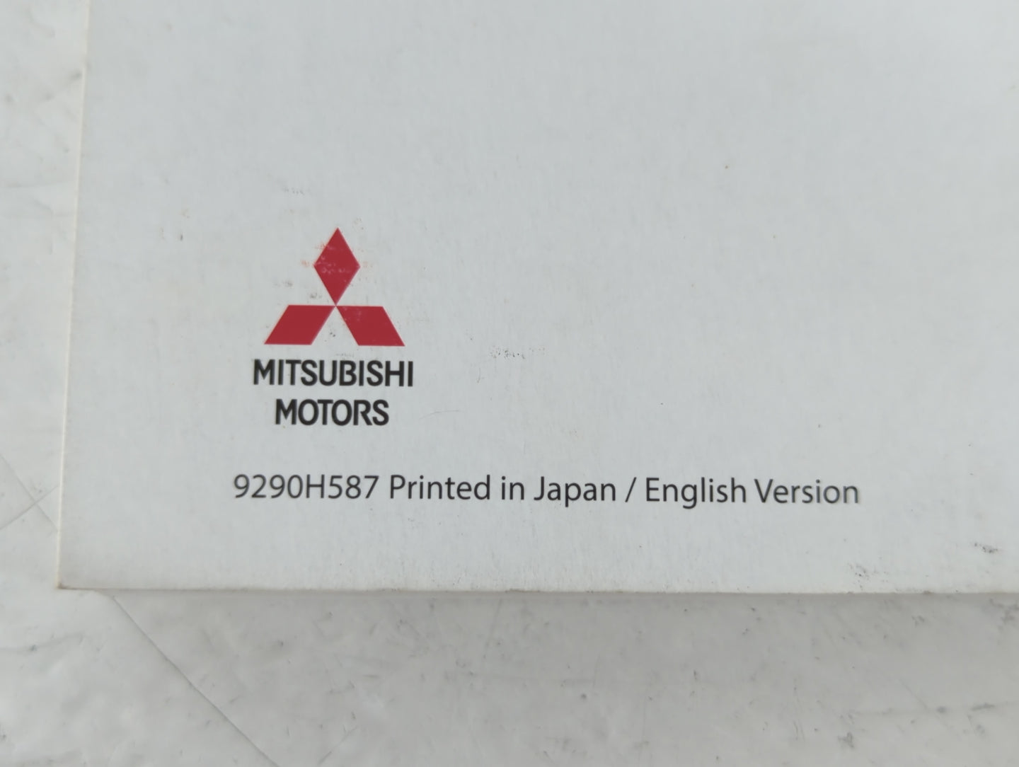 2018 Mitsubishi Rvr Owners Manual Book Guide P/N:9290H587 OEM Used Auto Parts - Oemusedautoparts1.com