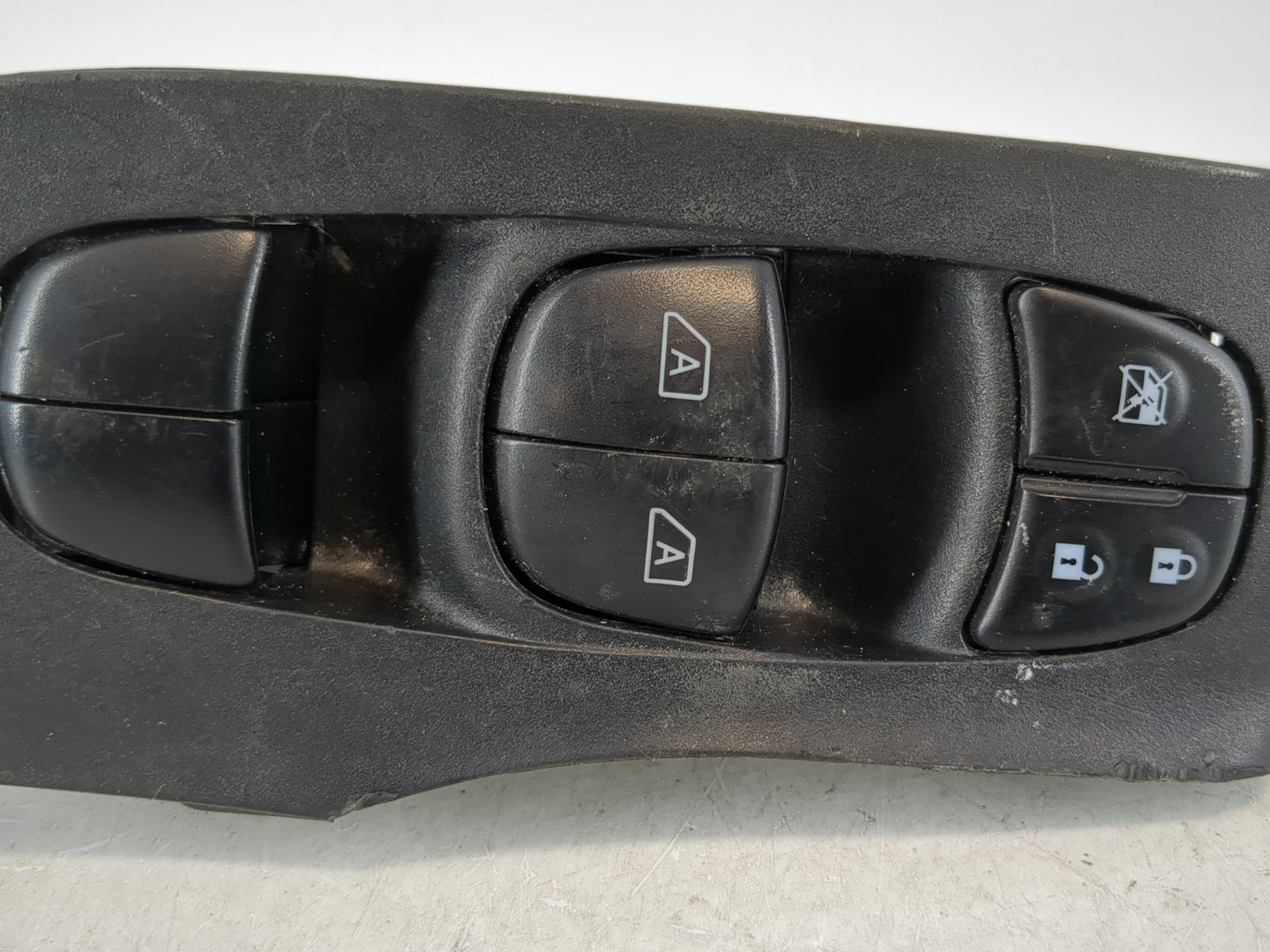 2013-2018 Nissan Altima Master Power Window Switch Replacement Driver Side Left P/N:25401 3TA4A Fits OEM Used Auto Parts - O