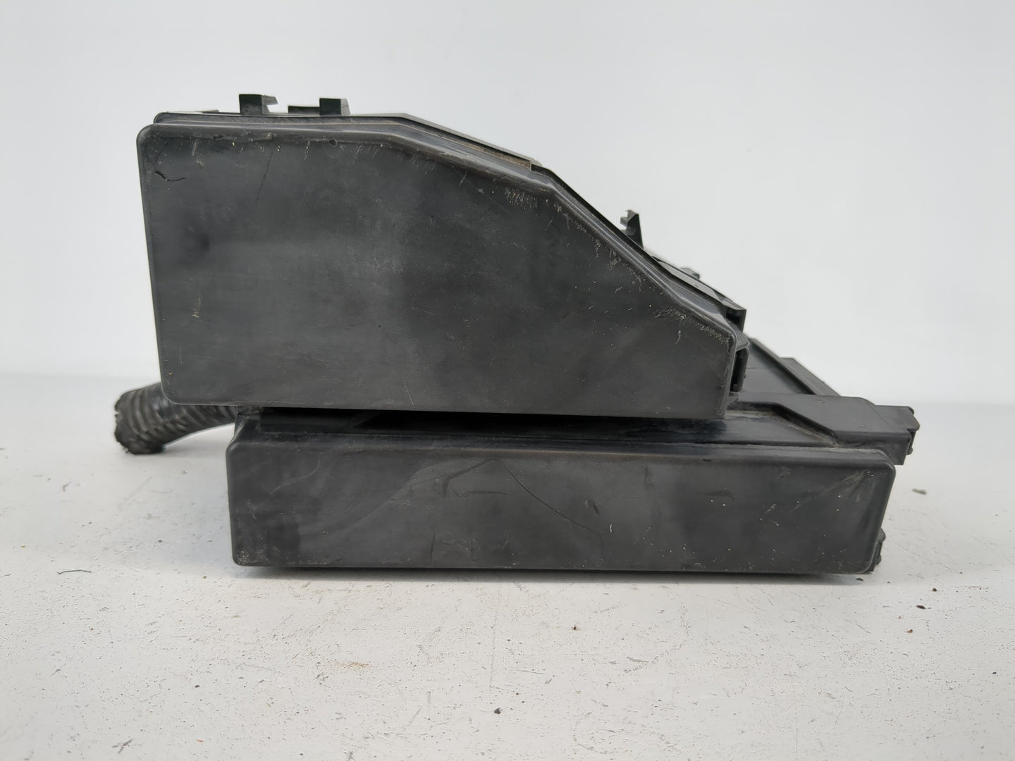 2018 Nissan Altima Fusebox Fuse Box Panel Relay Module P/N:7254-5763-30 Fits OEM Used Auto Parts - Oemusedautoparts1.com